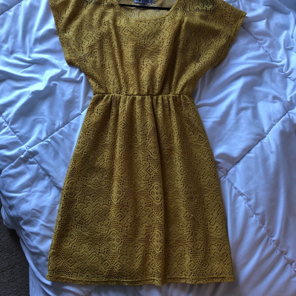 ❗️SOLD❗️Lace summer dress